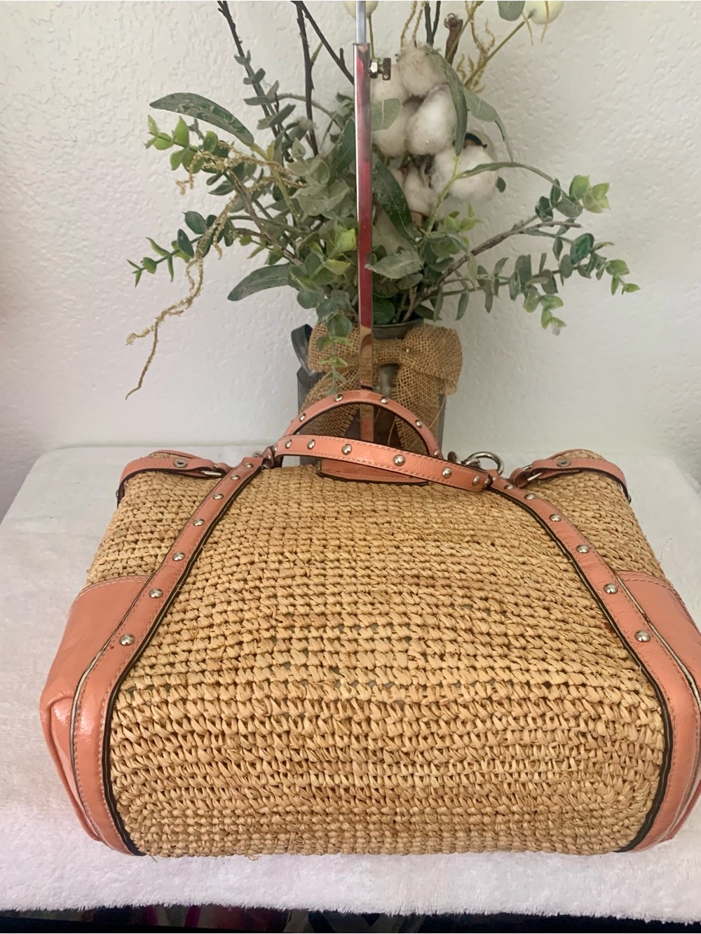 Coach Hamptons Woven Straw Coral Appliqué/Floral Embellished Shoulder/Tote Bag - Picture 7 of 10